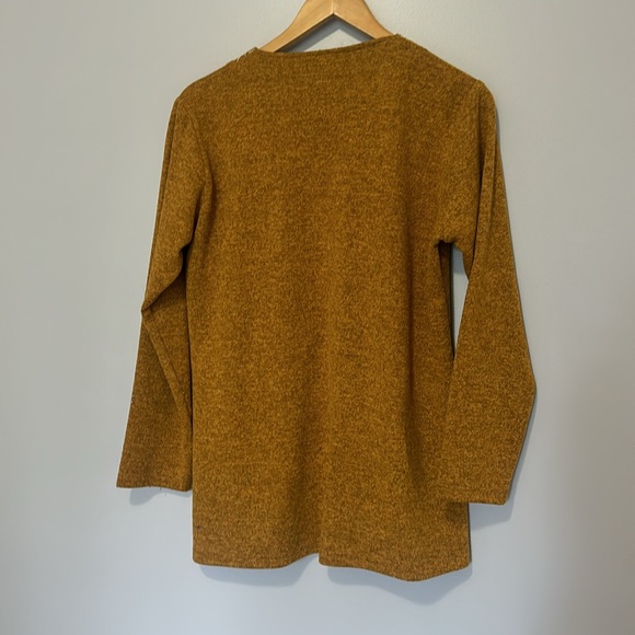 MUSTARD BLOUSE - Picture 4 of 4